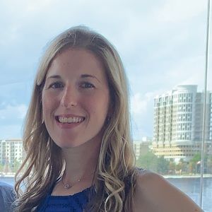 Meet your Posher, Christina